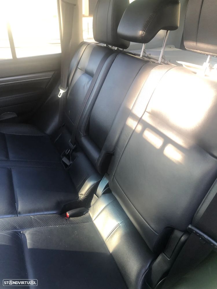 Mitsubishi Pajero 3.2 DI-D Instyle Navi AT - 20