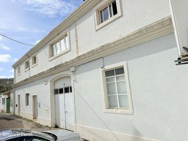 Prédio Para Habitação / Comercio e Serviços - Loures - Grande imagem: 2/10