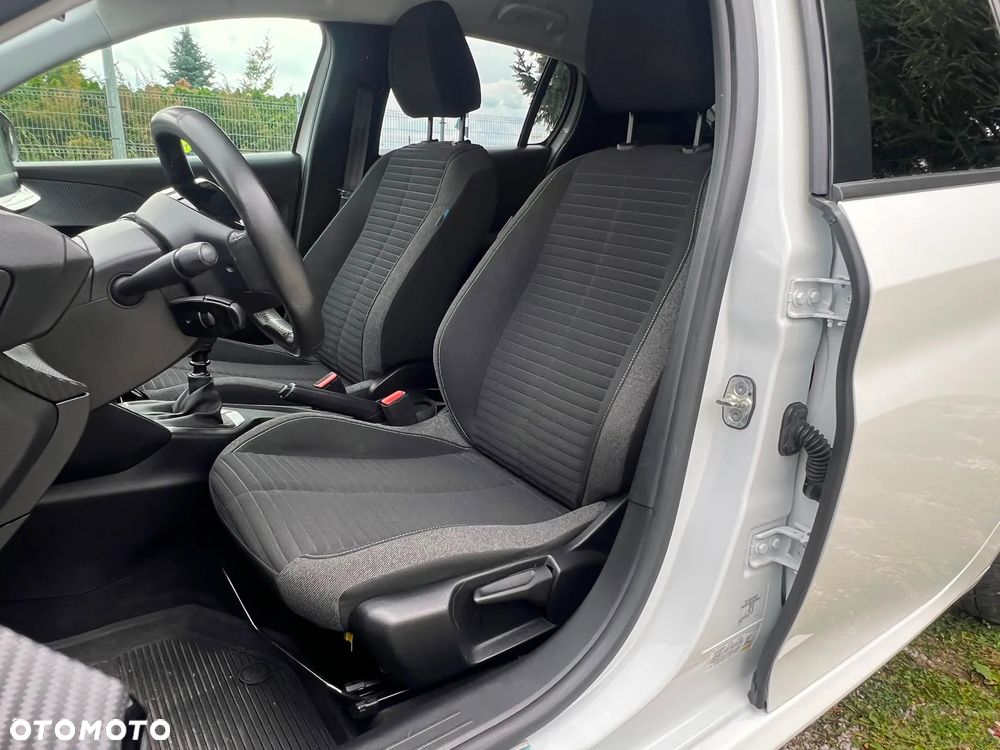 Peugeot 208 - 26
