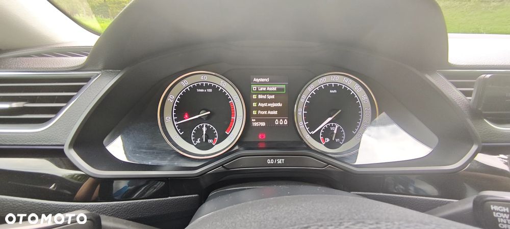 Skoda Superb 1.8 TSI L&K DSG - 29