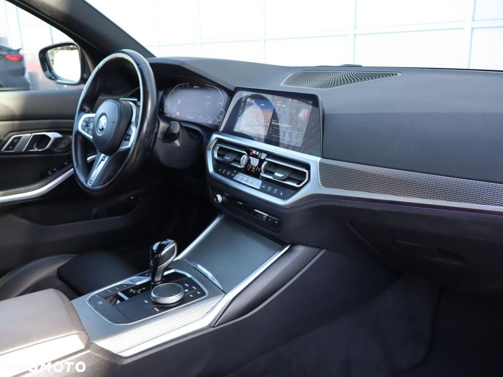 BMW Seria 3 330e M Sport sport - 7