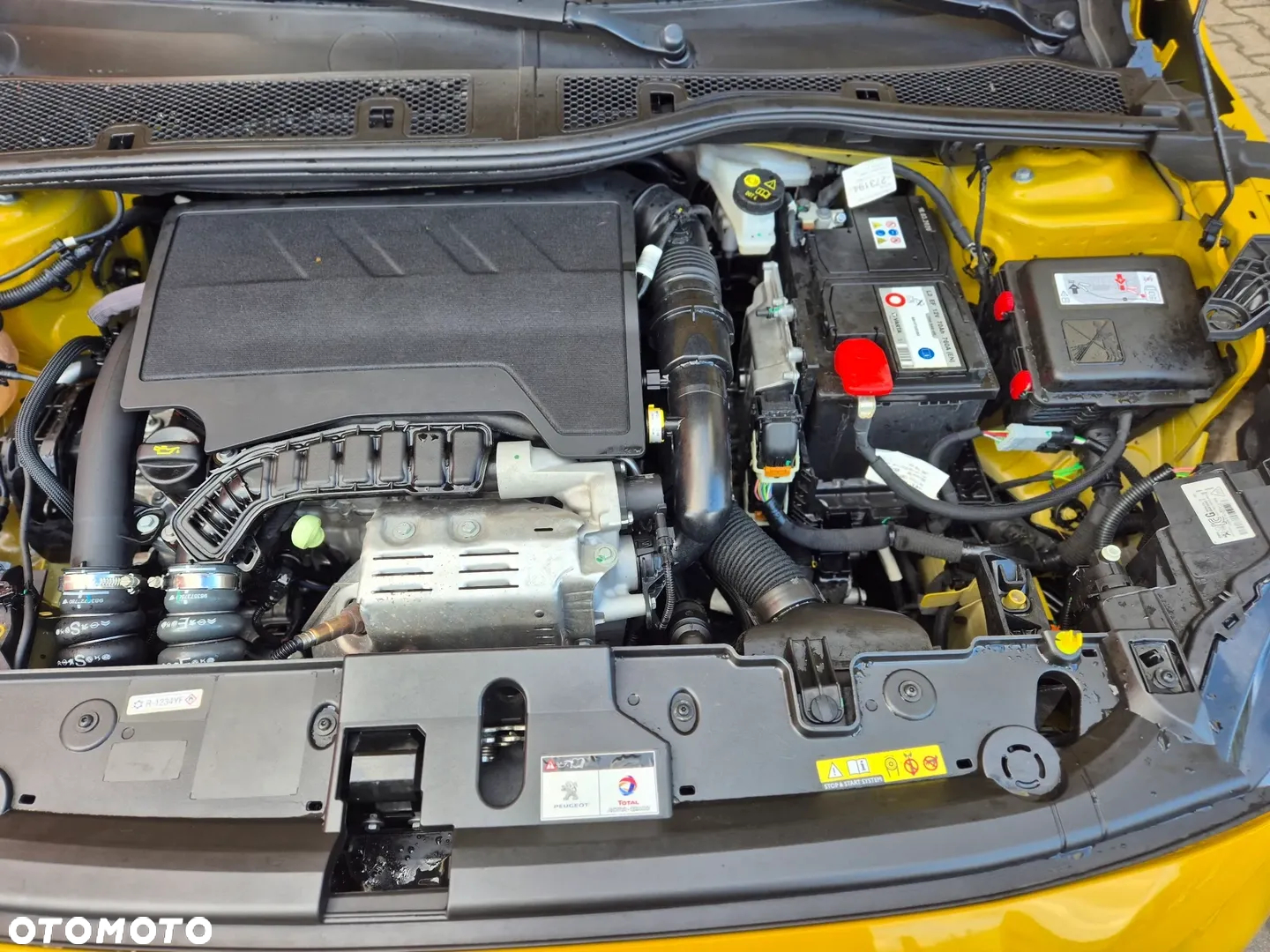 Peugeot 208 - 28