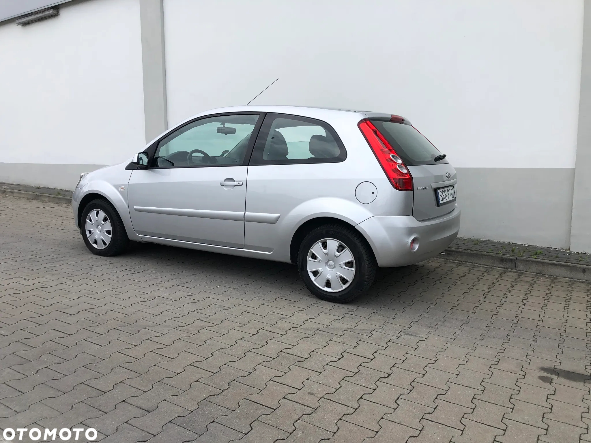 Ford Fiesta - 10