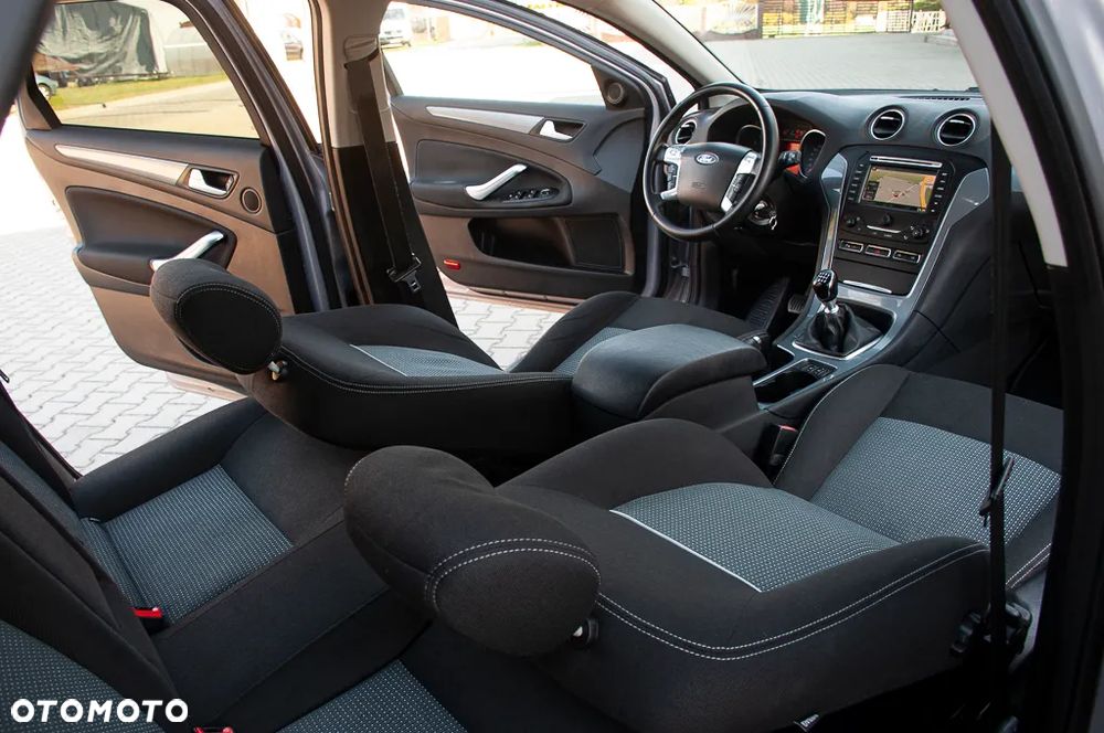 Ford Mondeo 2.0 TDCi Champions Edition - 25