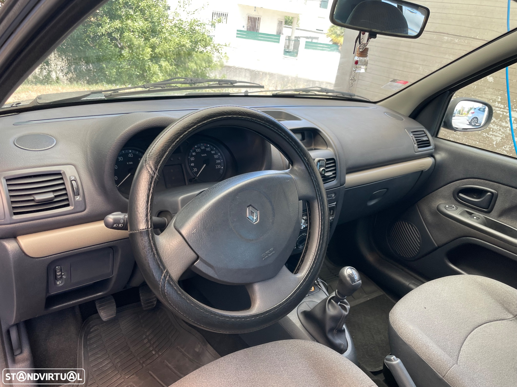 Renault Clio 1.5 dCi Confort - 5