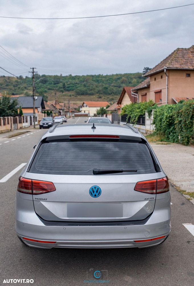Volkswagen Passat Variant 2.0 TDI SCR Comfortline - 9