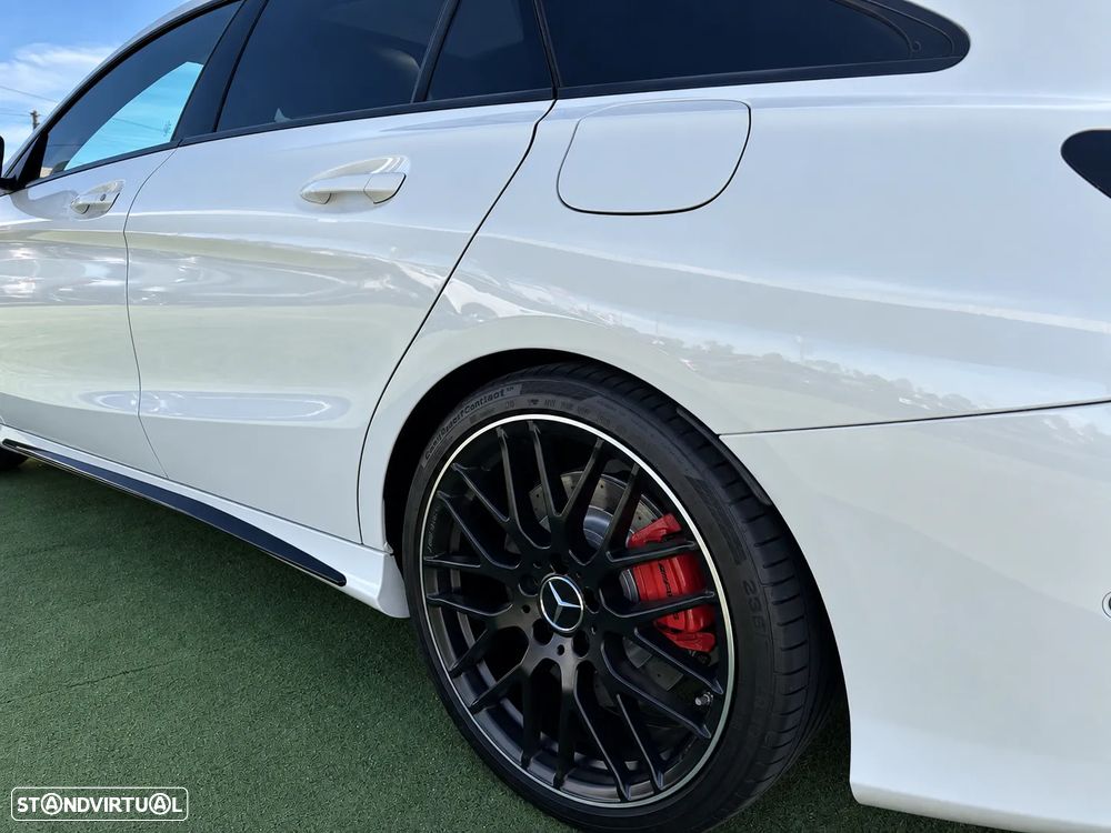 Mercedes-Benz CLA 45 AMG 4Matic Speedshift 7G-DCT Night Edition - 13