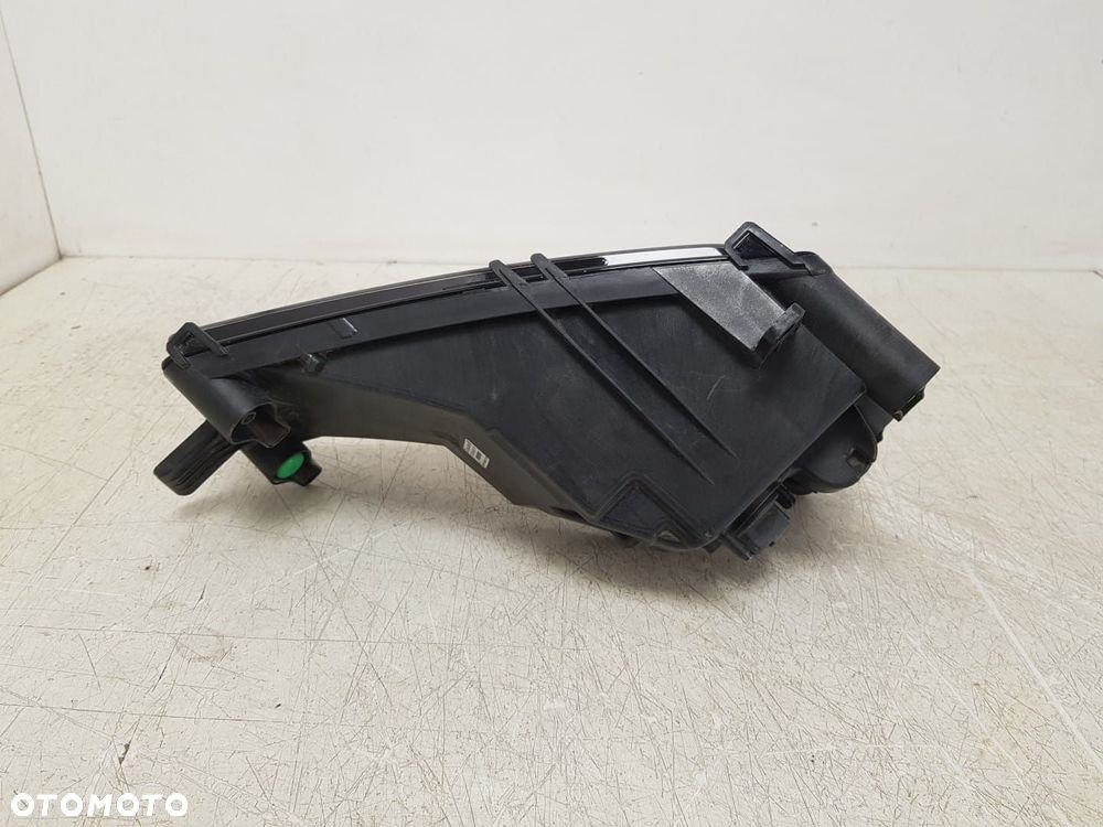 ORYGINALNY HALOGEN VW TOURAN III 3 15-24 5TA PRAWY PRZEDNIA PRAWA 5TA941662A - 5