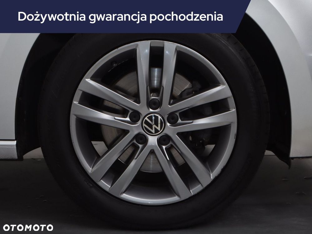 Volkswagen Touran - 16