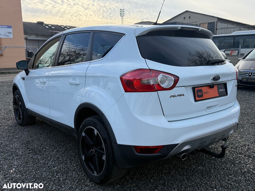 Ford Kuga 2.0 TDCi 4x4 Titanium - 4