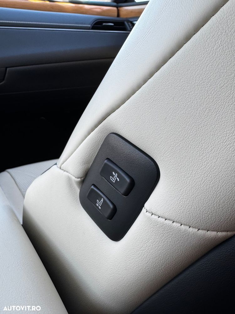 Lexus Seria ES 300h Luxury - 17