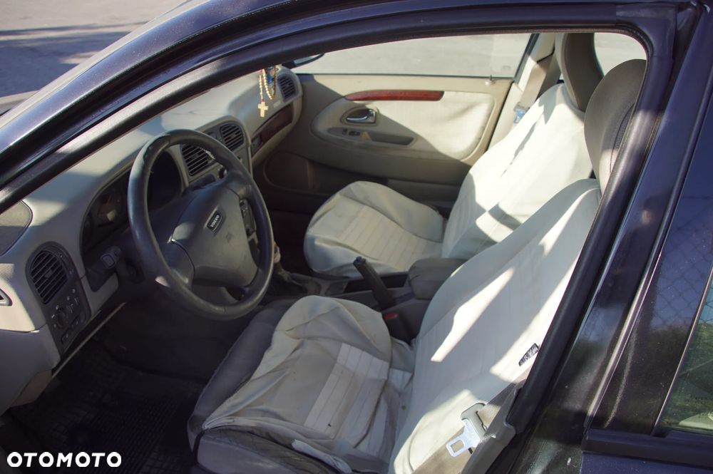 Auto na części - Volvo V40 I Lift 1.9 Di 115 KM D4192T3 M56 2003R Silnik Skrzynia Drzwi Szyba Maska Klapa Zderzak Lusterko Deska Kokpit Sensor Moduł Licznik Kierownica - 9