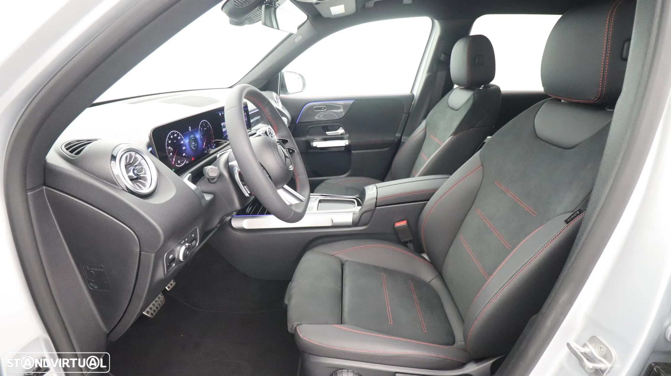 Mercedes-Benz GLB 180 d AMG Line - 11