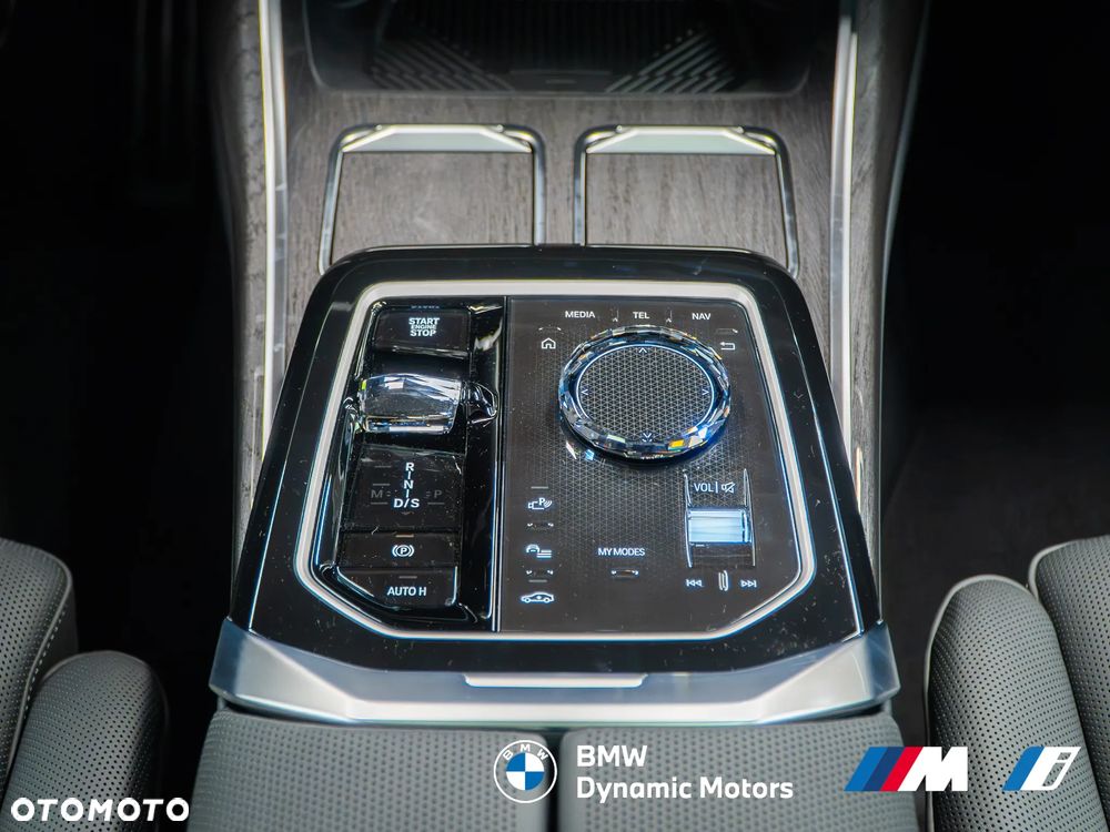 BMW Seria 7 740d xDrive - 30