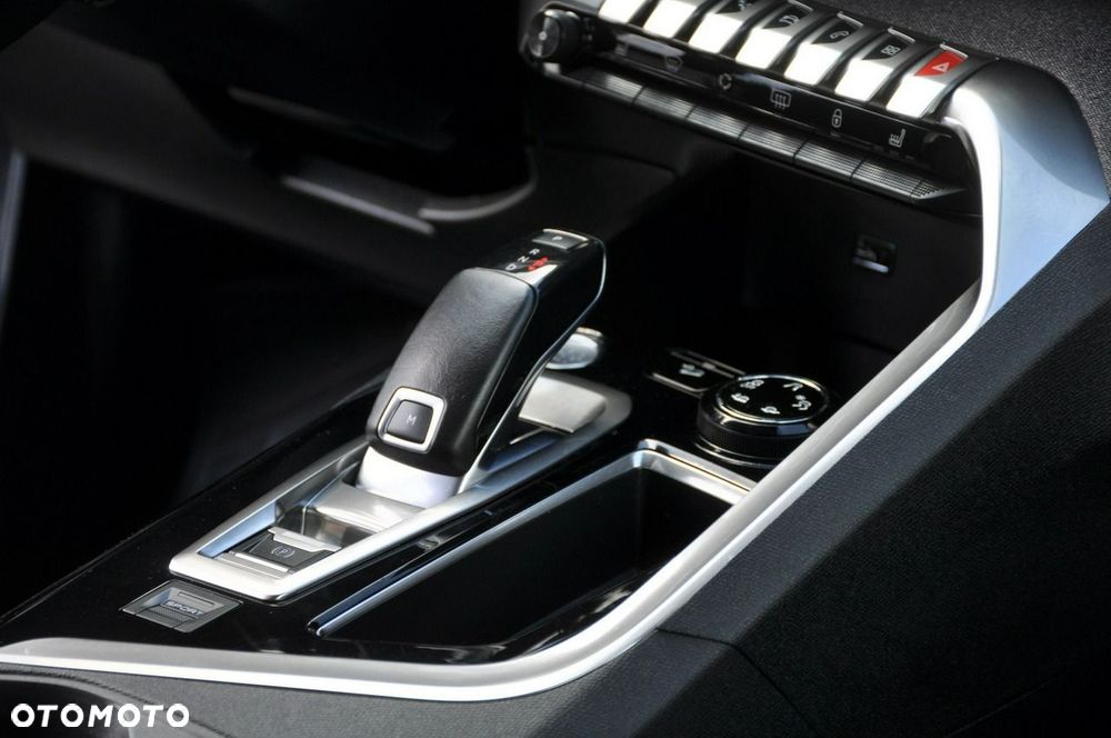 Peugeot 3008 BlueHDi 180 Stop & Start EAT8 Allure - 33