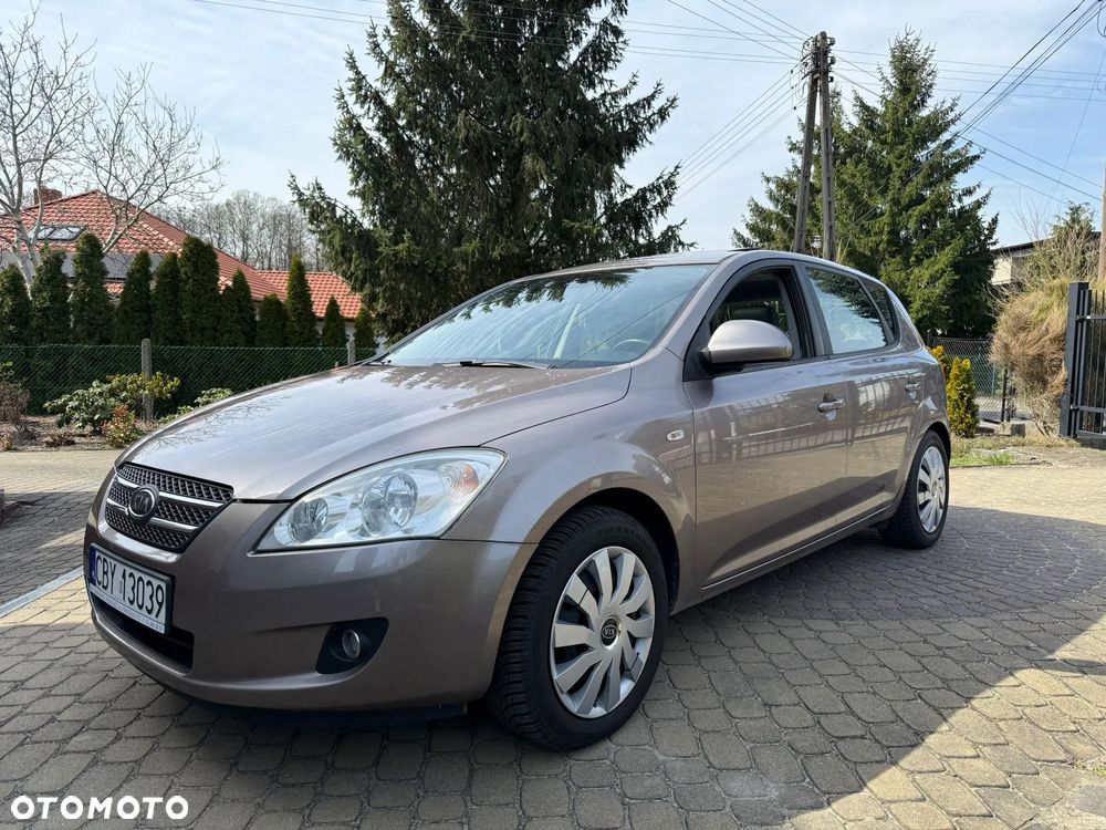 Kia Ceed 1.6 Crdi Optimum - 2