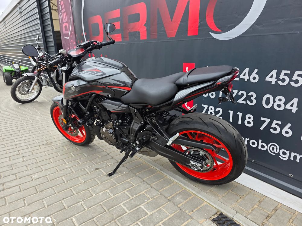 Yamaha MT - 9