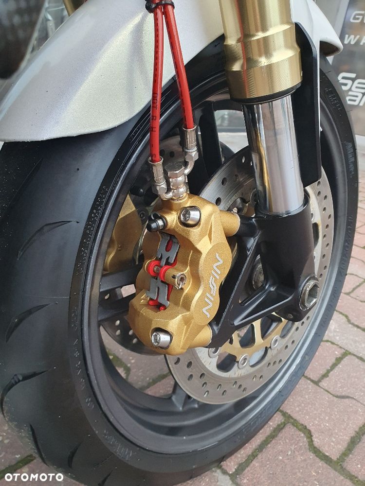 Triumph Speed Triple - 28