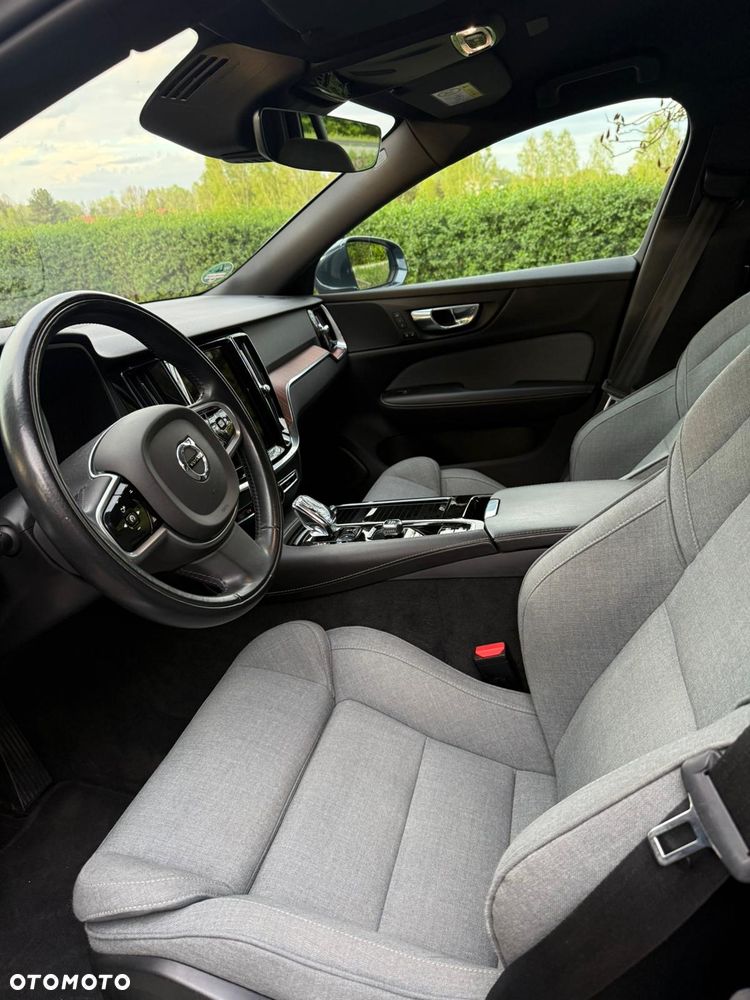 Volvo V60 T6 AWD Plug-In Hybrid Inscription - 22