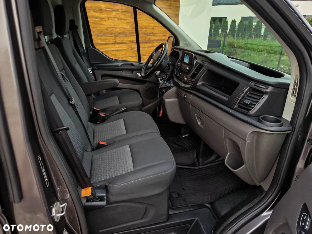Ford TRANSIT CUSTOM - 10