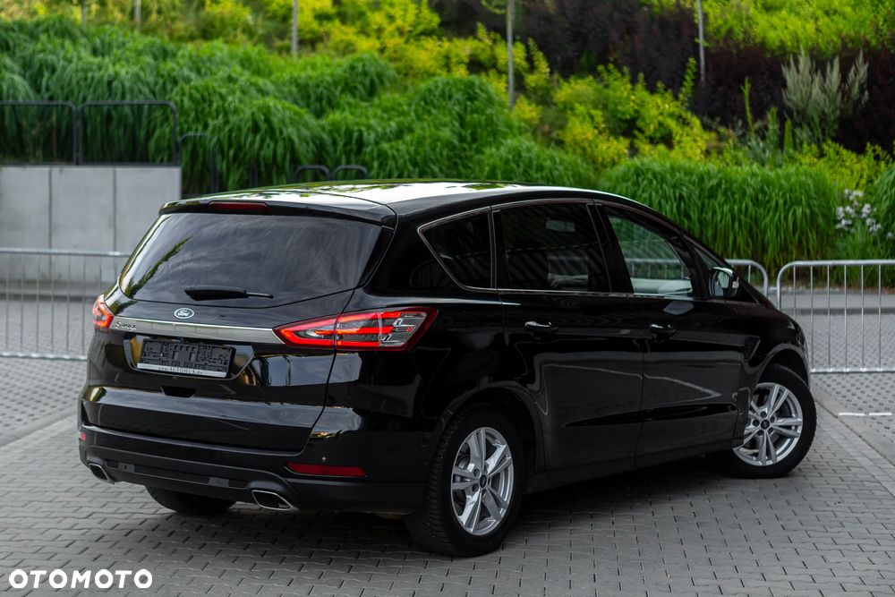 Ford S-Max - 18