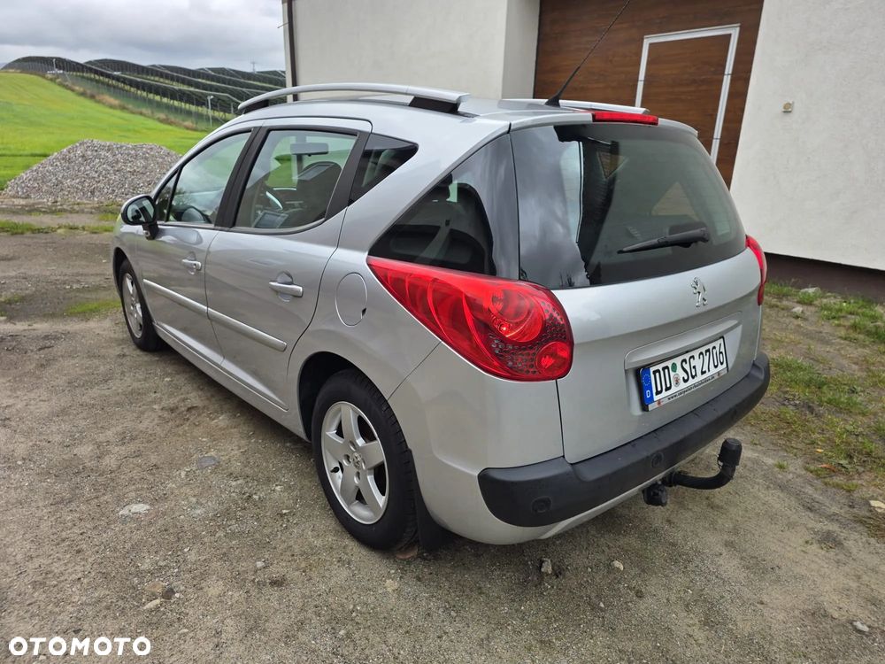 Peugeot 207 - 29