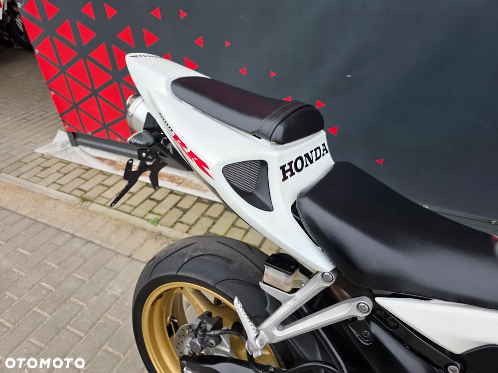 Honda CBR - 23