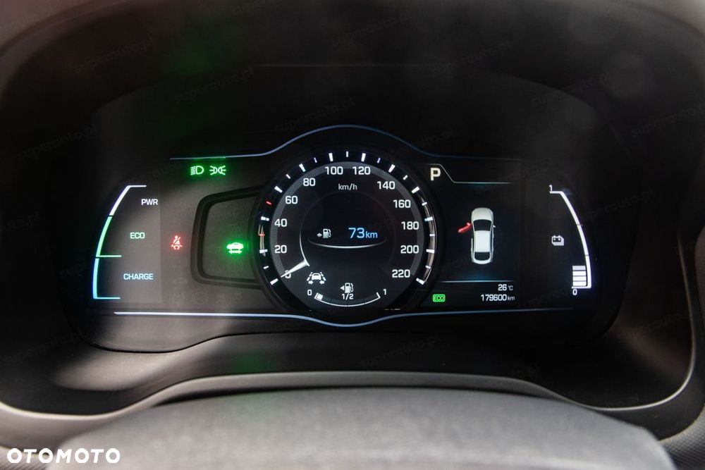 Hyundai IONIQ - 23