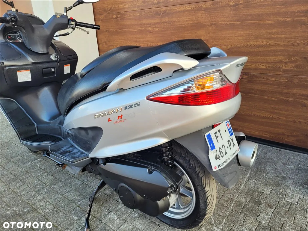 Suzuki Burgman - 10