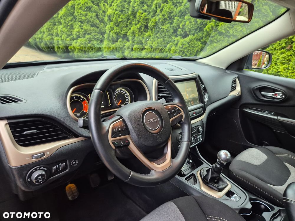 Jeep Cherokee 2.0 MJD 4x2 Longitude EU6 - 19