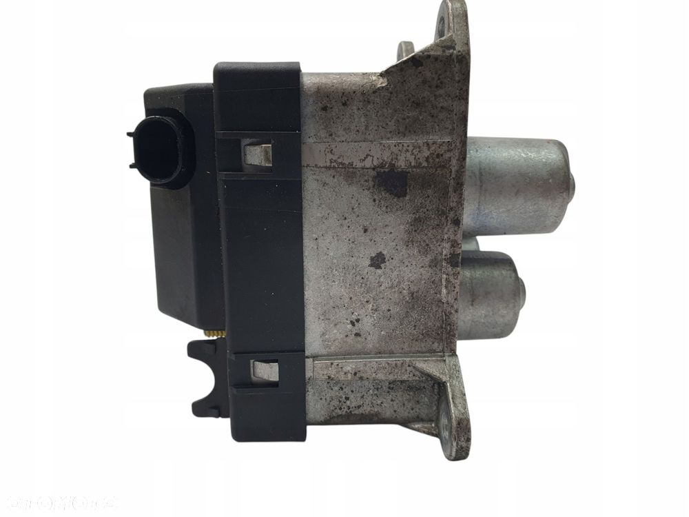 PODGRZEWACZ WODY PŁYNU Mercedes W203 2.2 CDI A0001591504 - 12