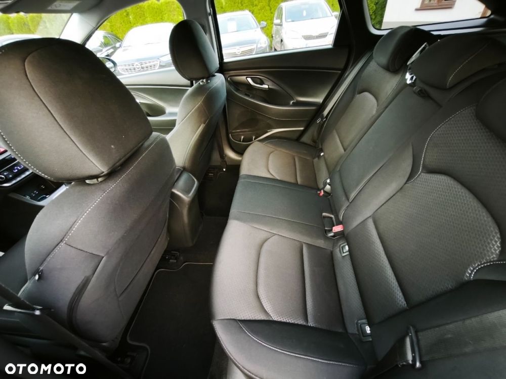 Hyundai i30 - 16