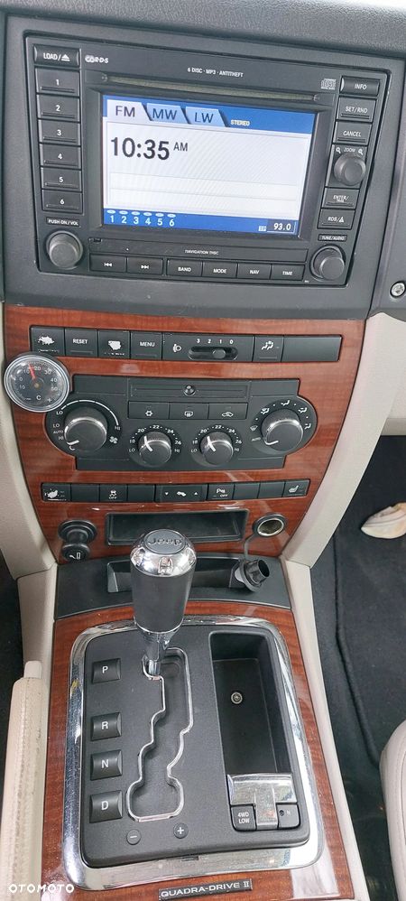 Jeep Commander - 10