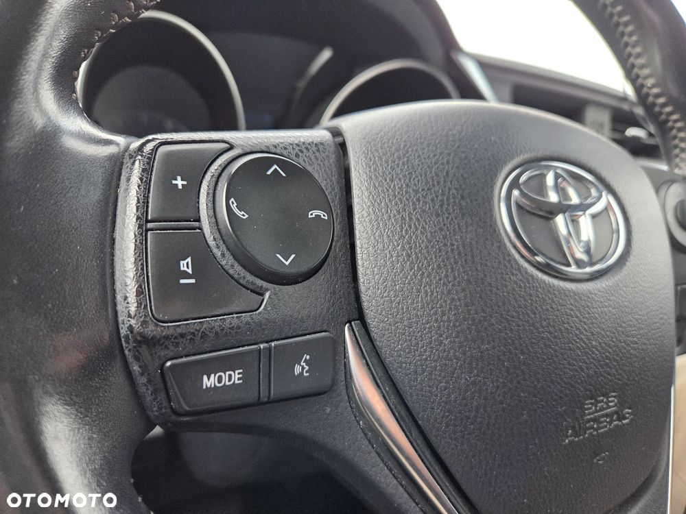 Toyota Auris 1.6 Selection MS - 20