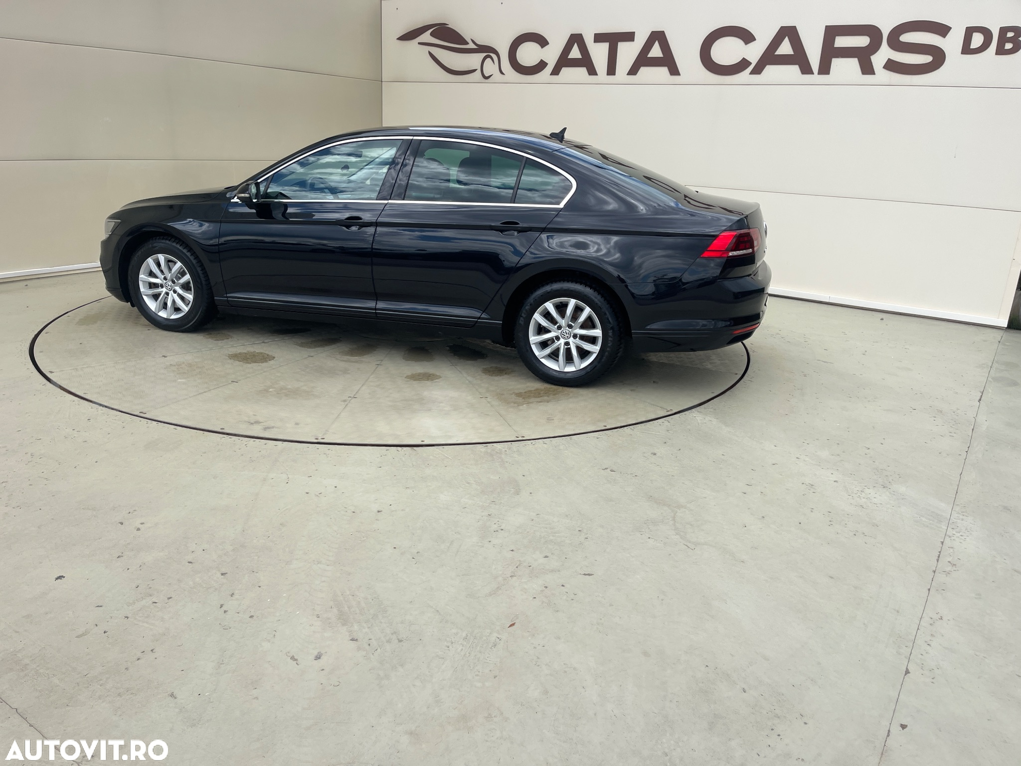 Volkswagen Passat - 9