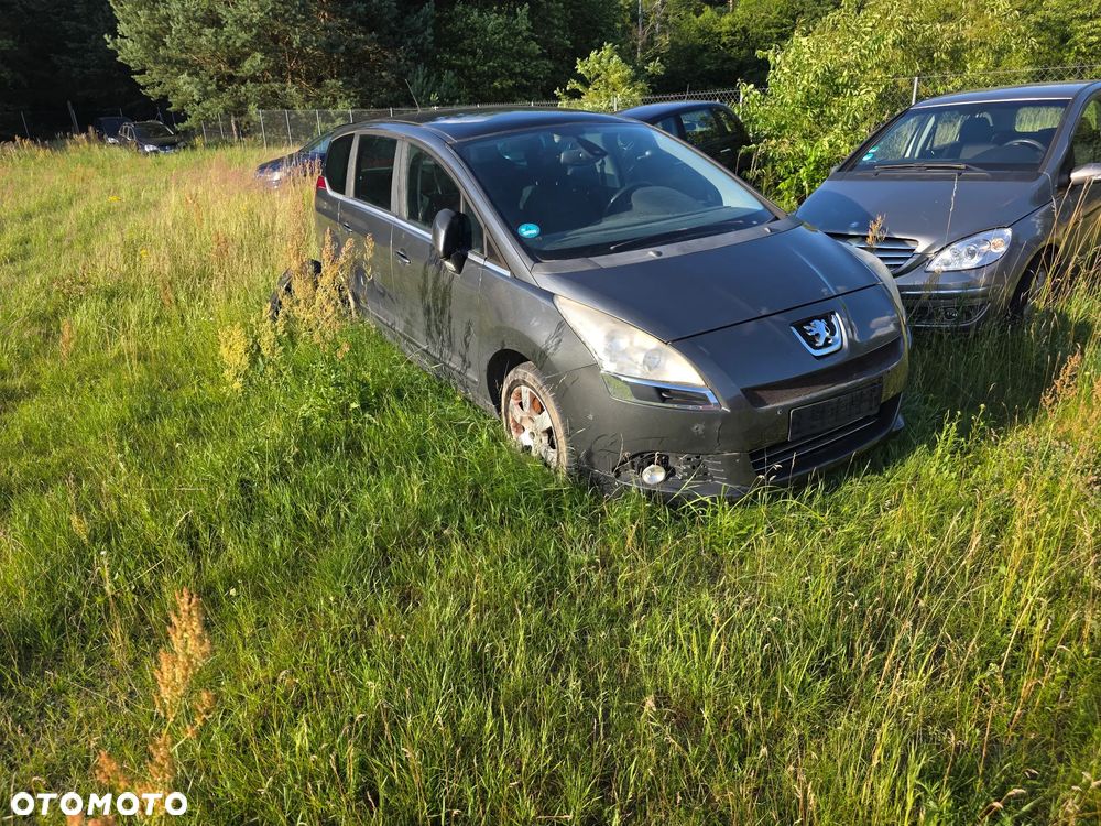 Peugeot 5008 155 THP Premium - 1