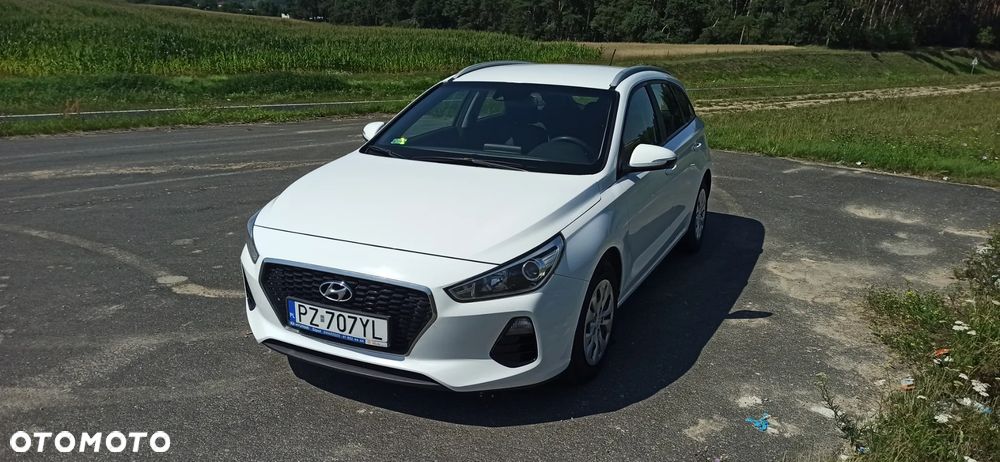 Hyundai i30 1.6 D Classic + - 3