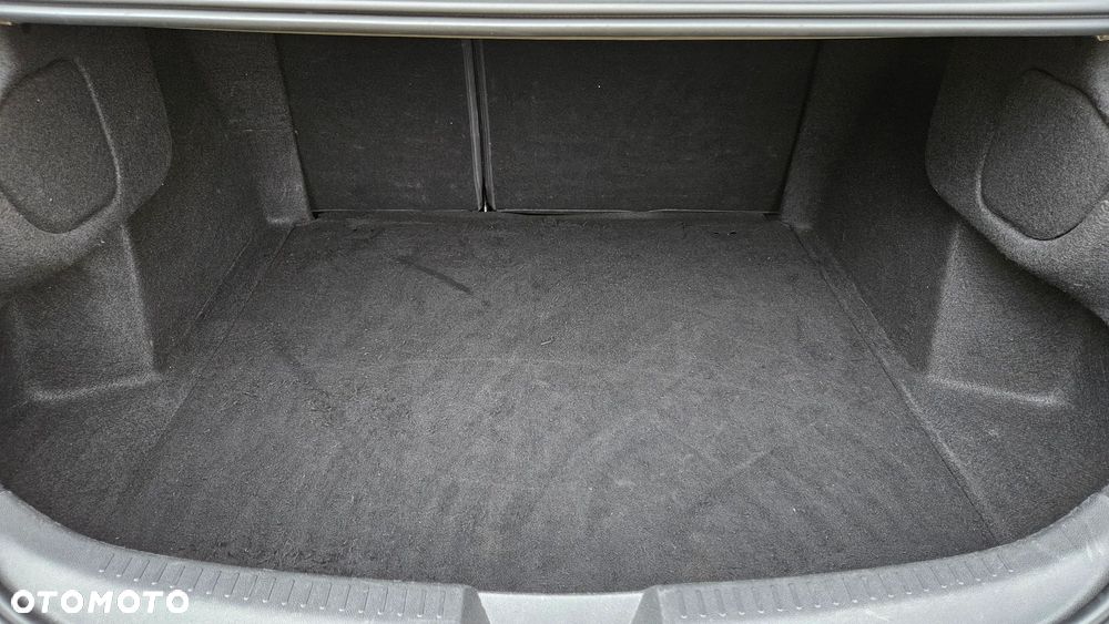 Renault Megane 1.6 SCe Zen - 11