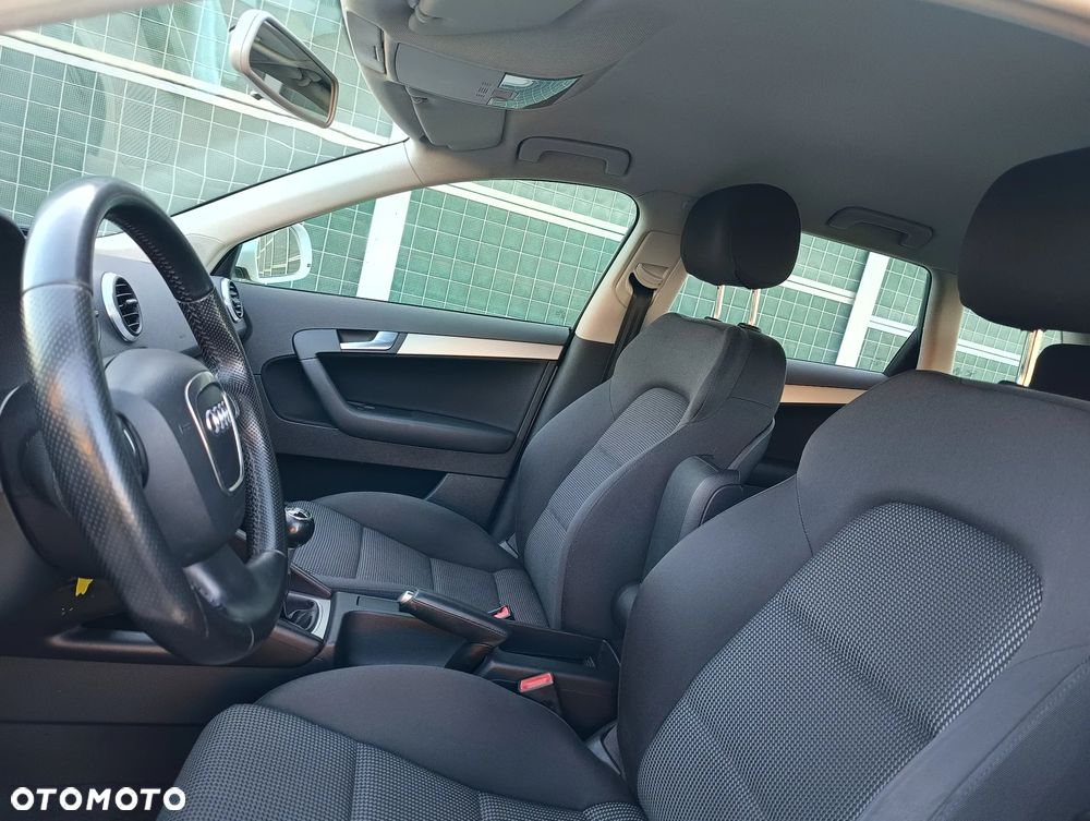 Audi A3 Sportback 2.0 TDI Attraction - 23