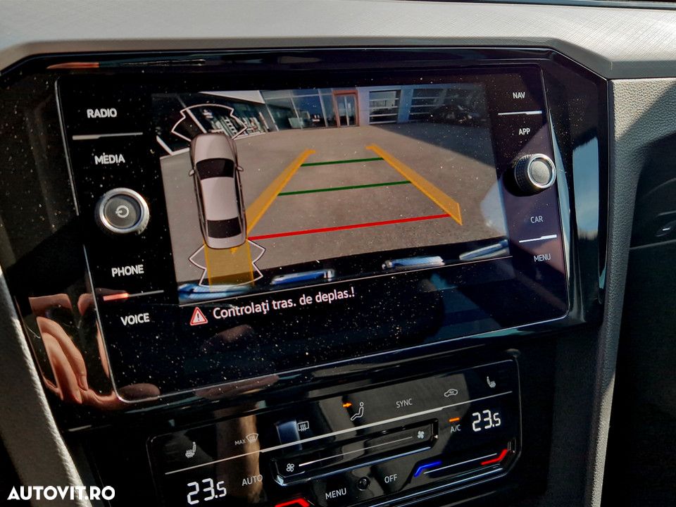 Volkswagen Passat 1.5 TSI ACT DSG Comfortline - 21