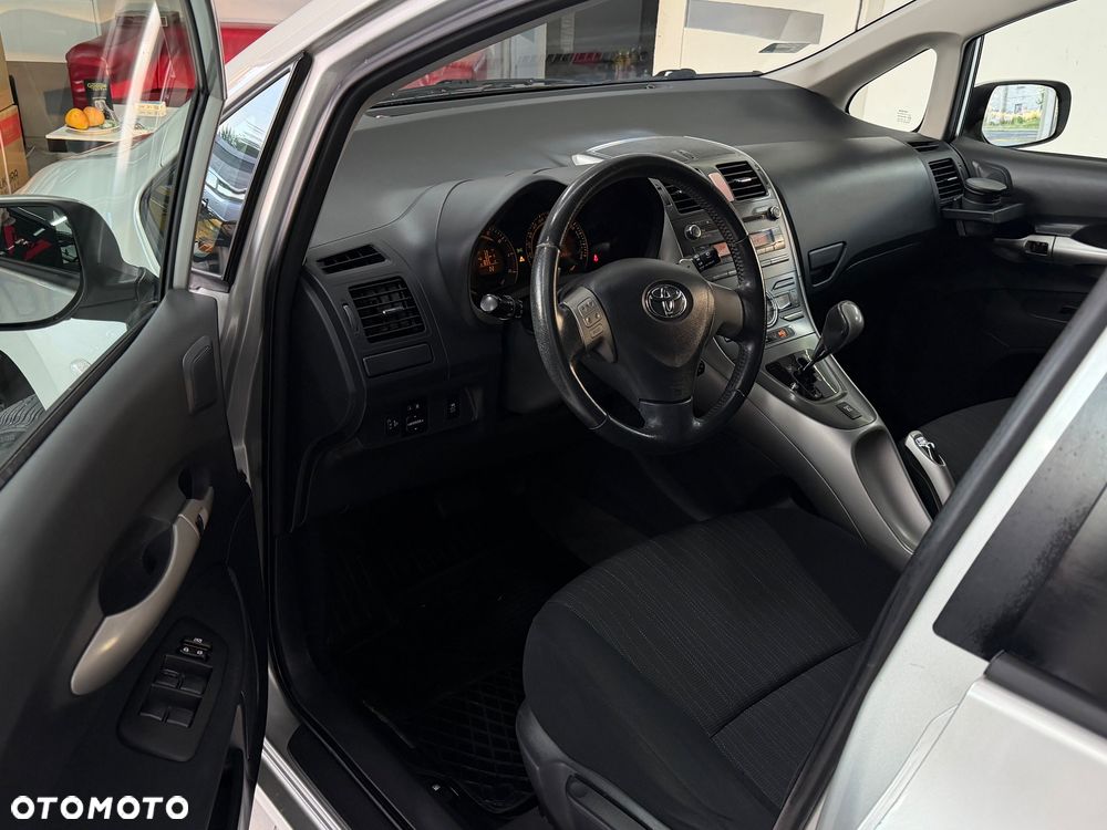 Toyota Auris 1.6 VVT-i Prestige MM - 16