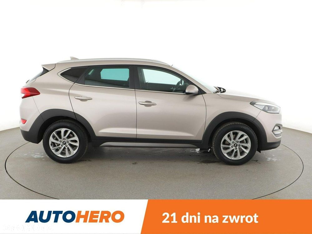 Hyundai Tucson 1.7 CRDI BlueDrive Style 2WD - 9