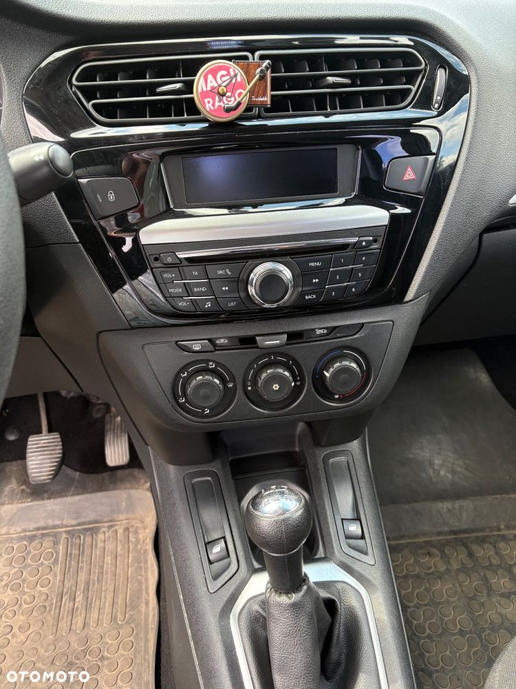Peugeot 301 1.2 Pure Tech Active - 10