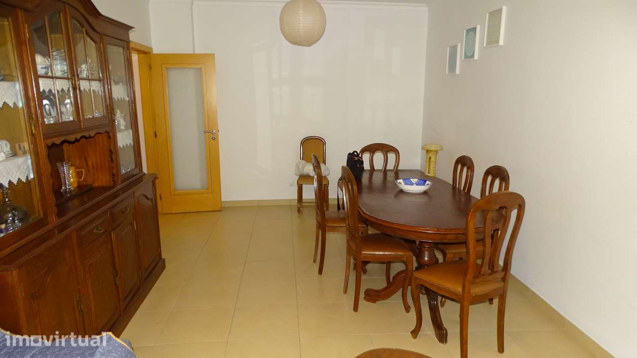 Arrenda-se apartamento T3, a médicos/estagiários e/ou professores - Grande imagem: 4/9