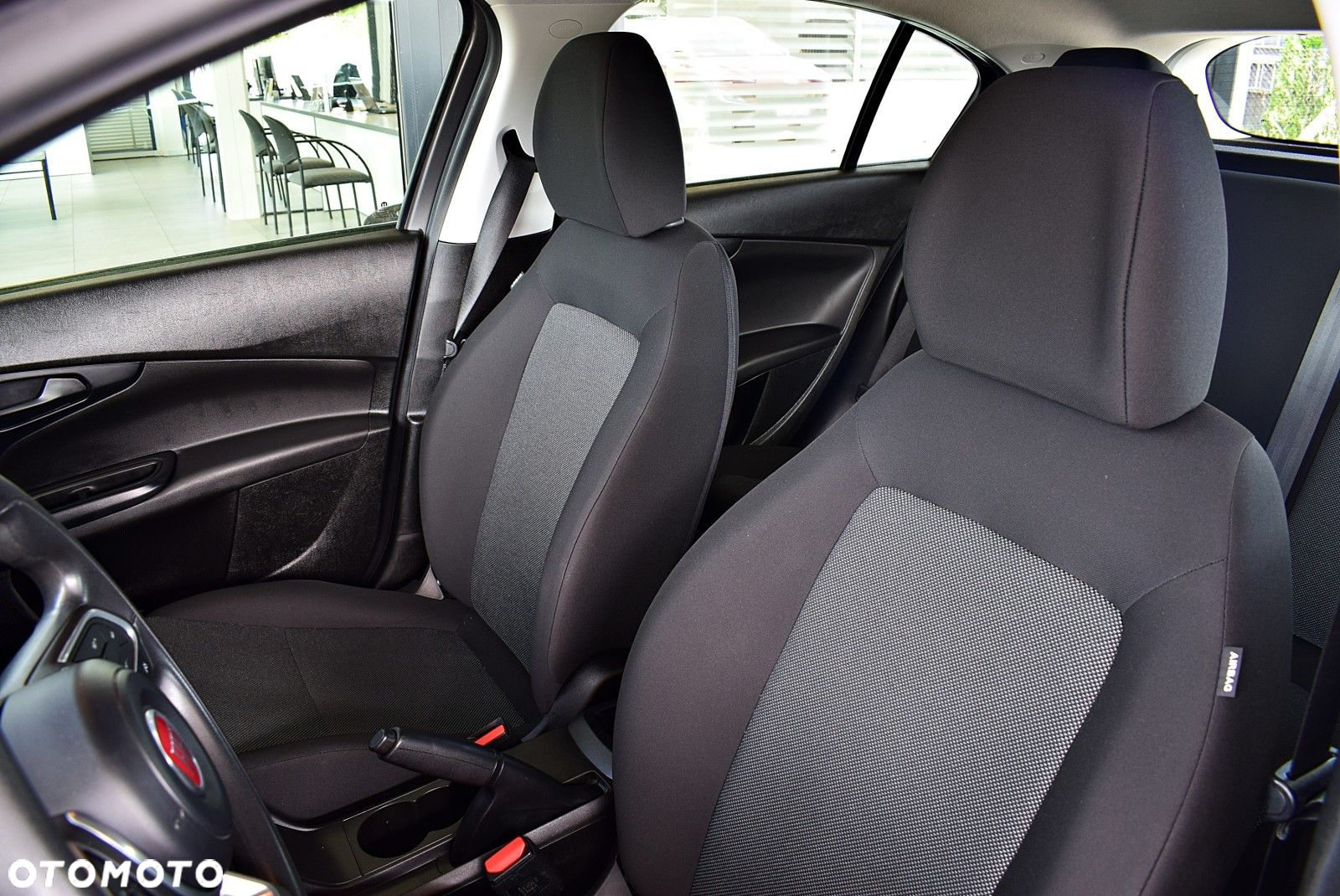 Fiat Tipo - 12