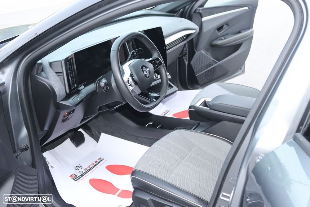 Renault Mégane E-Tech - 30