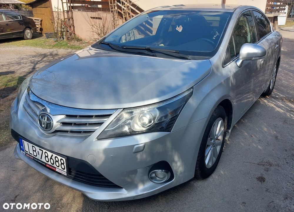 Toyota Avensis 1.8 Comfort - 4