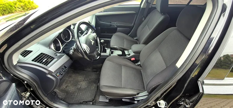 Mitsubishi Lancer 1.8 Instyle NAVI LPG - 32