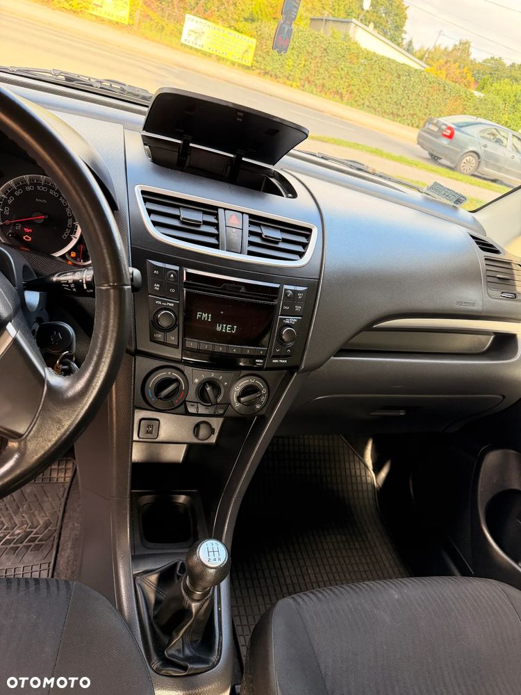Suzuki Swift - 32