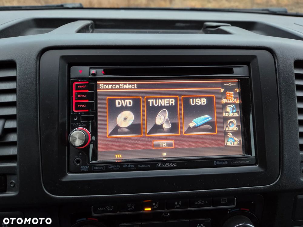 Volkswagen Caravelle - 16